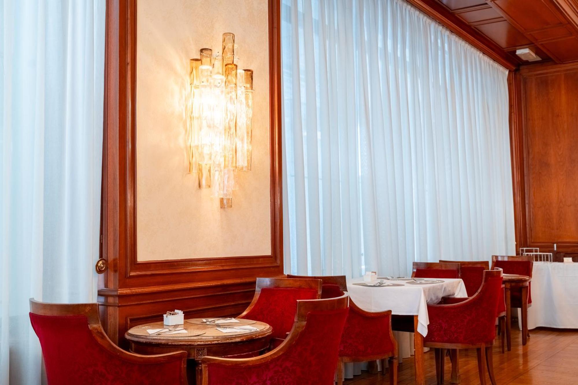 Hotel Vittoria Brescia Ngoại thất bức ảnh