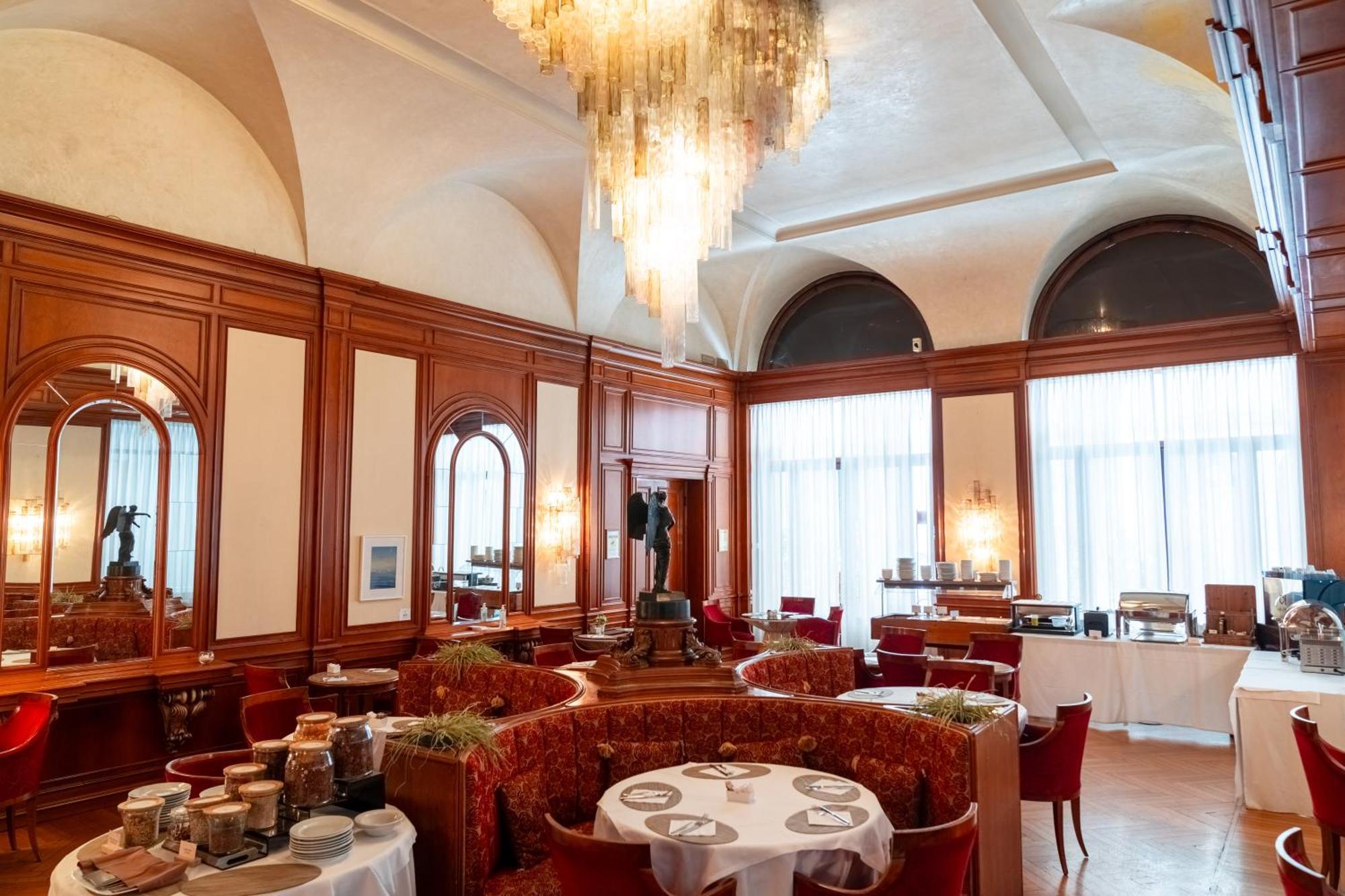 Hotel Vittoria Brescia Ngoại thất bức ảnh